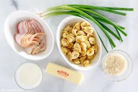 Salt and pepper your short ribs, heat your olive oil in a pan and heat on medium heat. Olive Garden Tortellini Al Forno Copykat Recipes