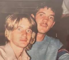 With great sadness we bring the news of the passing of one of our old  neighbours and former residents, Francis (FRANKIE ) Patrick Warren. At a  brilliant age of 83 he had