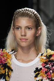 10 Hairstyles To Help Hide Outgrown Roots Roots Hair Hair Styles Headband Hairstyles
