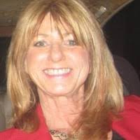 90+ perfiles de «Candace James»