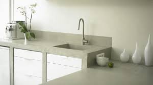 Plan De Travail En Beton Cire Gris Perle Evier En Beton Beton Cire Cuisine Beton