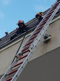 Valea iadului este o superbă vale montană, care se găseşte poziţionată în estul judeţului bihor, pe teritoriul comunelor bulz, budureasa, curăţele şi bratca. Incendiu La Spitalul Valea Iasului Din JudeÅ£ul Arges Peste 100 De PacienÅ£i EvacuaÅ£i Foto
