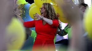 Cathy barriga was born on april 9, 1973 (age 48) in santiago, chile she is a celebrity politician reference: Soychile Cl Noticias De Todo Nuestro Pais