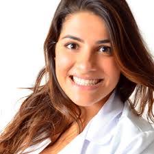 Daniela Espindola's Instagram, Twitter & Facebook