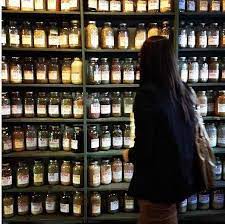 Pin By Francesca Giordano On N A T U R A L Herb Shop Farm Market Ideas Herb Oil