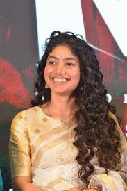 A cheerful selfie with premam co star sai pallavi. Saree Actress Sai Pallavi Download Sai Pallavi Beautiful Images And Latest Photo Actress Sai Pallavi Hot Hd Images Reviewed By Aaria On 07 34 Rating Desireezz Images