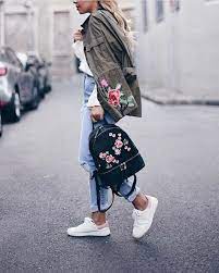 Une fois que vous savez comment vos collègues s'habillent, à vous d'adapter votre tenue progressivement pour coller au mieux au style du bureau. Epingle Sur Mode