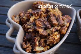 Noix Epicees Pour L Aperitif Le Blog De Lesdelicesdethithoad En 2020 Noix Epicees Recettes De Cuisine Creme Pour Gateau