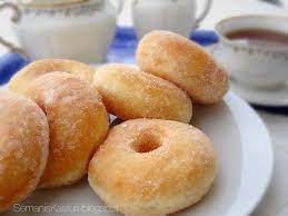 Tekstur lembut berpadu sempurna dengan manisnya gula halus. Donut Kentang Yang Sangat Lembut Dan Gebu Swesia S Journey
