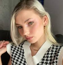 Así es Summer Ferguson, la hermosa novia de Vadhir Derbez