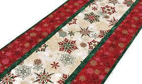 Red And Green Christmas Snowflake Table Runner Quilted Christmas Table Runner Holiday Table Runner Christmas Table Decor Christmas Quilt Christmas Snowflakes Christmas Table Decorations Green Christmas