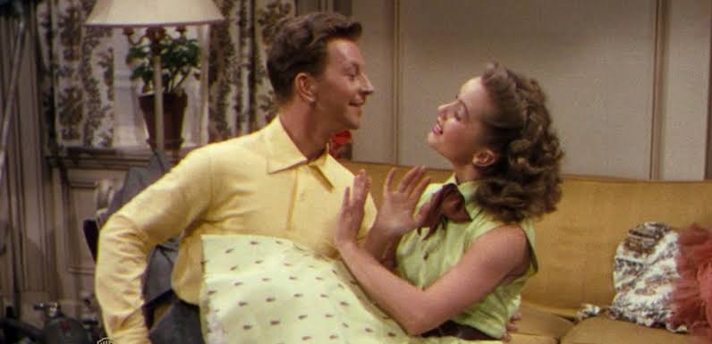🎭 Donald O’Connor Reflects on His Friendship and Admiration for Debbie Reynolds