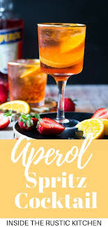 Aperol Spritz Cocktail A Delicious And Easy 3 Ingredient Italian Cocktail That S Perfect Fo Frozen Cocktail Recipes Cocktail Recipes Easy Mixed Drinks Recipes