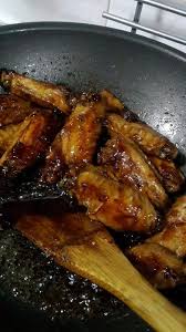 Kepak Ayam Bakar Madu Dalam Kuali Cantik Berkilat Rasa Makanan Pedas Ide Makanan Makanan Dan Minuman