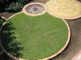 Circular Lawn Edging As Part Of Round Garden Theme Lawn Design Circular Garden Design Circular Lawn