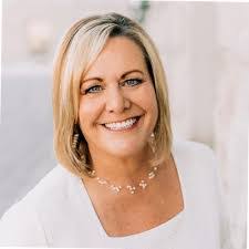 Margaret Woolley's Instagram, Twitter & Facebook