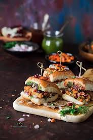 Kutchi Dabeli Kuchchi Dabeli Binjal S Veg Kitchen Recipe Food Desi Street Food Indian Street Food