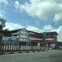 Optimist @ smk tinggi melaka. Smk Tinggi Perempuan Melaka High School