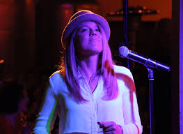 Still engaged to her fiancé ? Lisa Bund Herzmusik Vocals Entertainment Hochzeit Events