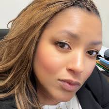 What am I doing wrong with my Ninja SLUSHi machine that it turns off before  slushing?