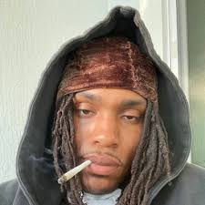 Derick Perez (@DerickPerez15)