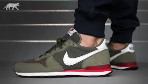 Nike Internationalist Leather In Cargo Khaki Sail Medium Olive Online Kaufen Asphaltgold In 2020 Nike Internationalist Jordan Shoes Retro Nike Heels