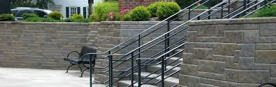 A concrete block retaining wall is more for functionality than for beauty unlike timber retaining walls. Retaining Wall Westbrook Concrete Block