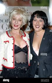 Patricia Taylor (Keanu Reeves Mother) 12/08/03 SOMETHING'S ...