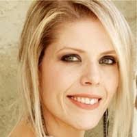 Jennifer Hellman's Instagram, Twitter & Facebook