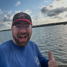 David Shiffman (@whysharksmatter) • Instagram photos and videos