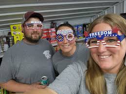 Profile for Tom's Pretty Darn Cool Fireworks