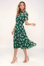 18 Trendy Wedding Guest Dresses For Spring 2020 Floral Print Midi Dress Green Floral Print Dress Floral Midi Dress