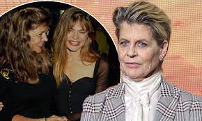 Linda hamilton (aka sarah connor) discusses the humanity at the heart of 'terminator' sequel 'dark fate,' just released for home viewing. Linda Hamilton S Twin Sister Leslie Has Passed Away Unexpectedly At The Age Of 63 Daily Mail Online
