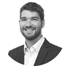 Peter Mcleod's Instagram, Twitter & Facebook