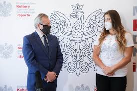 Drużynowe mistrzostwa europy 2021 odbędą się po raz dziewiąty w historii, a po raz drugi z rzędu w polsce. Wicepremier Glinski Spotkal Sie Z Oszczepniczka Maria Andrejczyk
