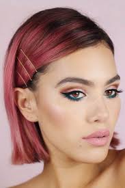 They also keep wavy hair from puffing up in high humidity. Side Parted Bob With Bobby Pins Bobhaircut Blunt Hairs London