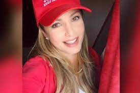 Si no le das like se te va caer el caballo a ti tambien vaya momento incomodo vivió la cantante y actriz sinaloense patricia navidad. No Estoy Enferma De Nada Paty Navidad