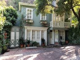 French Carriage House Houses For Rent In Los Angeles California United States Vacation Home Renting A House House Front