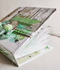 Mini Tuto Tutoriel De Confection De Mini Album Mini Albums Scrapbook Scrapbooking Mini Album
