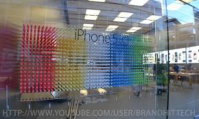 Apple Stores Start Dressing Up For Iphone 5s And 5c Launch Apple Store Design Apple Store Iphone 5s