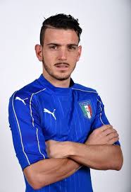 Analysis florenzi has been increasing his workload while recovering from injury, but he's clearly not close enough to even make the bench. Alessandro Florenzi Photostream Italy Team National Football Teams International Football