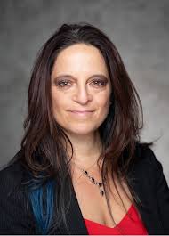 Kim Petry's Instagram, Twitter & Facebook