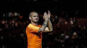 Nimmt der niederländische mittelfeldspieler das angebot der nerazzurri nicht an, hat er unter. Niederlandischer Rekordspieler Wesley Sneijder Gibt Karriereende Bekannt Sportbuzzer De
