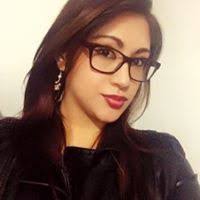 Kari Salas's Instagram, Twitter & Facebook