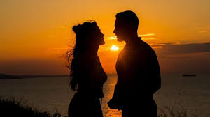 Hande erçel ile başrol oynayan kerem bursin diziden ayrılma kararı mı aldı? What A Cute Couple Hande Ercel Tapes Kerem Bursin While Singing Behind The Scenes Video Al Bawaba