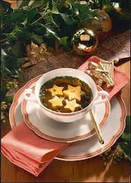 Klare Suppe Mit Eierstich Sternen Rezept Lecker Suppe Mit Eierstich Klare Suppe Mit Eierstich Eierstich