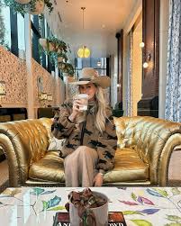 Taylor June Baize (@taybaize) • Instagram photos and videos