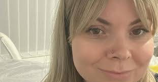 Nikki Porter's Instagram, Twitter & Facebook