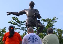 Proponen retirar la estatua del fundador de cali, sebastián de belalcázar, por haber promovido masacre de indígenas hace más de 480 años. Calenos No Quieren Quitar La Estatua De Sebastian De Belalcazar