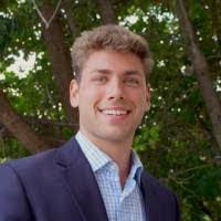 Hunter Abdollahi's Instagram, Twitter & Facebook